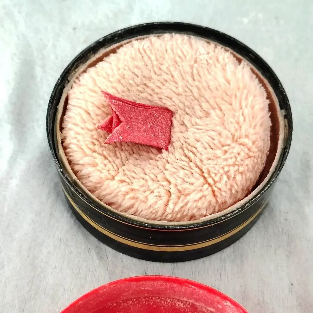 Yves Saint Laurent Paris Perfumed Dusting Powder Puff 5.2 oz. Vintage 70% full